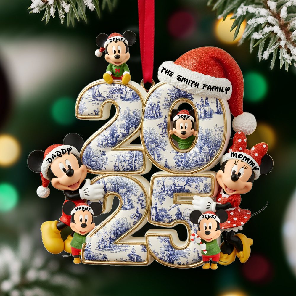Cherish Family Moments With Our Personalized Adorable Family Christmas Acrylic Ornament