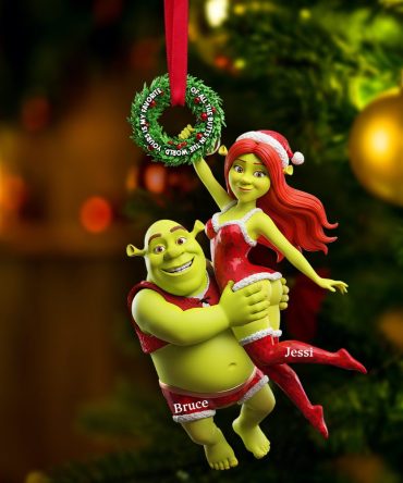 Joyful Green Couple Ornament - A Personalized Gift For Couples