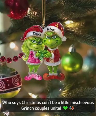 Grinch Green Couple - Personalized Stole Christmas Ornament
