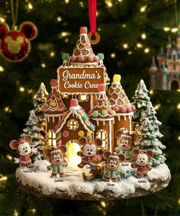 Grandma'S Cookie Crew Ornament - Personalized Gift For Grandmas And Loved Ones