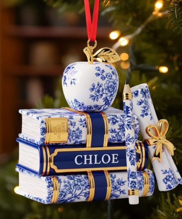 Celebrate Your Favorite Teacher - Personalized Teacher Ornament - Unique Gift For Educators, Christmas Keepsake